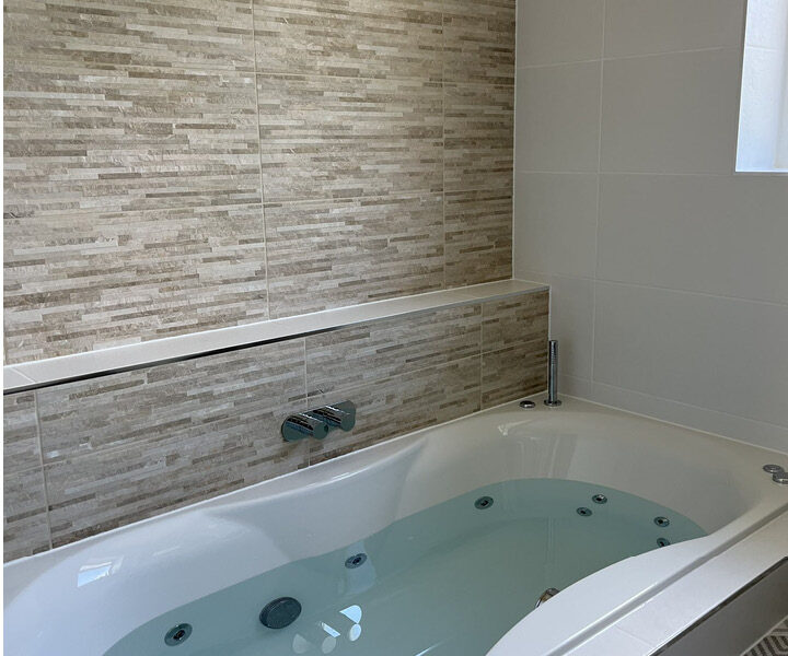 Silver Tiling Solutions - Rochdale