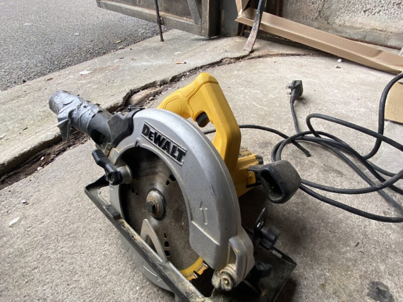 Dewalt skill saw