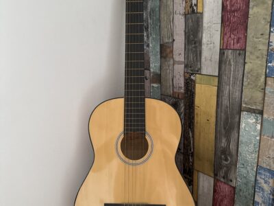 Guitar £40