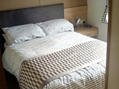 LakeView Lodge. Trevella Holiday Park