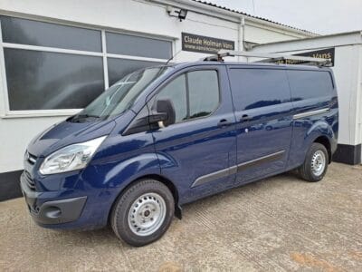 2013 63 FORD TRANSIT CUSTOM 2.2 TDCi 330 Trend Panel Van 5dr Diesel Manual L2 H1 (197 g/km, 123 bhp)