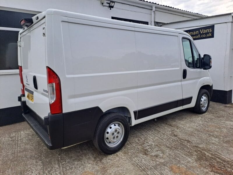 2020 20 PEUGEOT BOXER 2.2 BlueHDi 333 Professional Panel Van 5dr Diesel Manual L1 H1 Euro 6 (s/s) (120 ps)