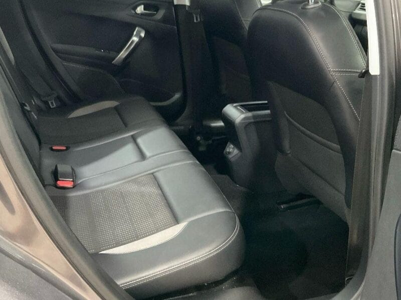 Peugeot 2008 2008 Allure E-hdi