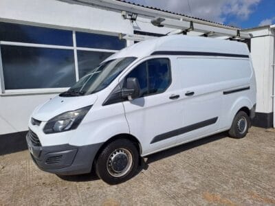 2015 64 FORD TRANSIT CUSTOM 2.2 TDCi 290 Panel Van 5dr Diesel Manual L2 H2 (186 g/km, 123 bhp)