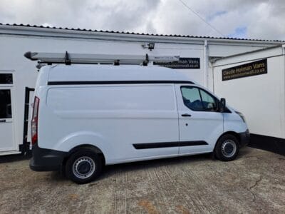 2015 64 FORD TRANSIT CUSTOM 2.2 TDCi 290 Panel Van 5dr Diesel Manual L2 H2 (186 g/km, 123 bhp)