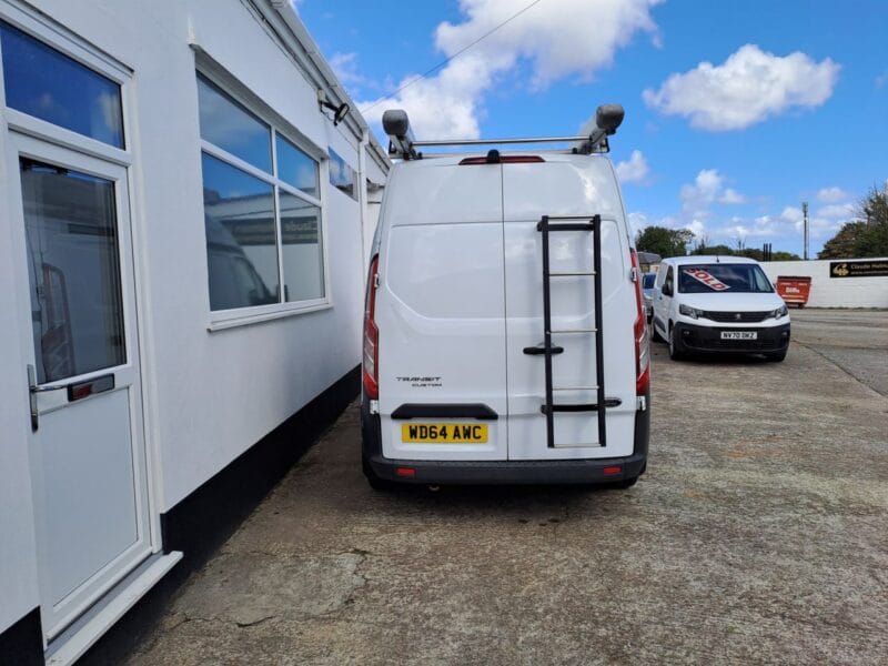 2015 64 FORD TRANSIT CUSTOM 2.2 TDCi 290 Panel Van 5dr Diesel Manual L2 H2 (186 g/km, 123 bhp)