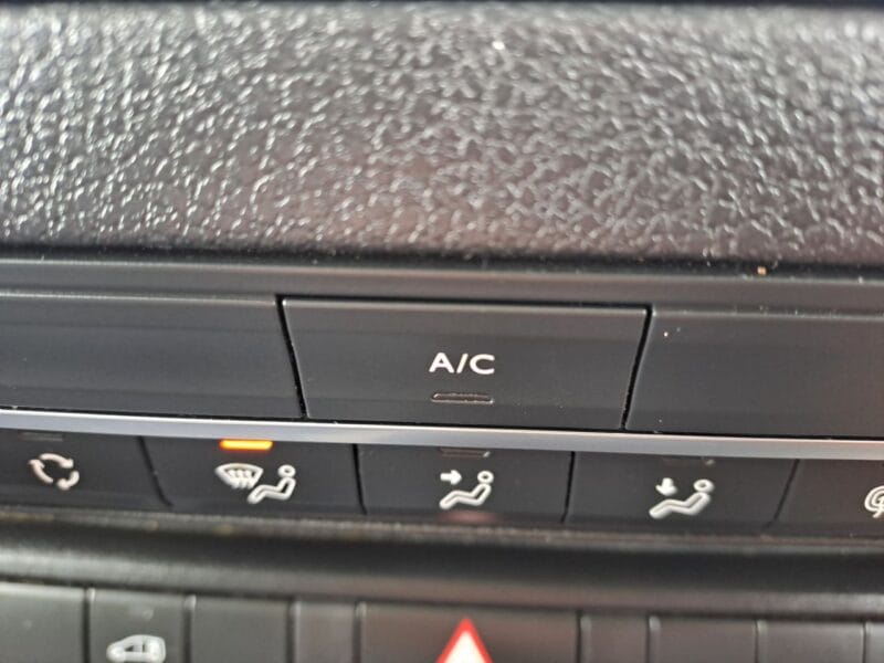 2020 70 VAUXHALL VIVARO 1.5 Turbo D 2900 Sportive Panel Van 5dr Diesel Manual L2 H1 Euro 6 (s/s) (100 ps)