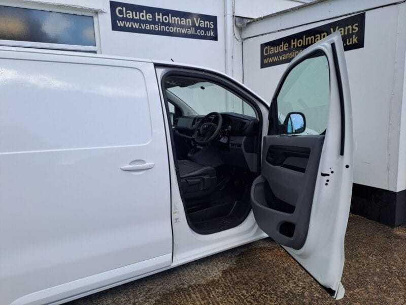 2017 67 TOYOTA PROACE 2.0D Comfort Long Panel Van 6dr Diesel Manual LWB Euro 6 (s/s) (120 ps)