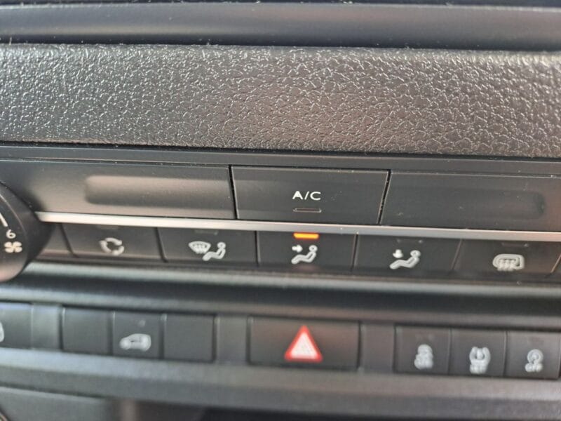 2017 67 TOYOTA PROACE 2.0D Comfort Long Panel Van 6dr Diesel Manual LWB Euro 6 (s/s) (120 ps)