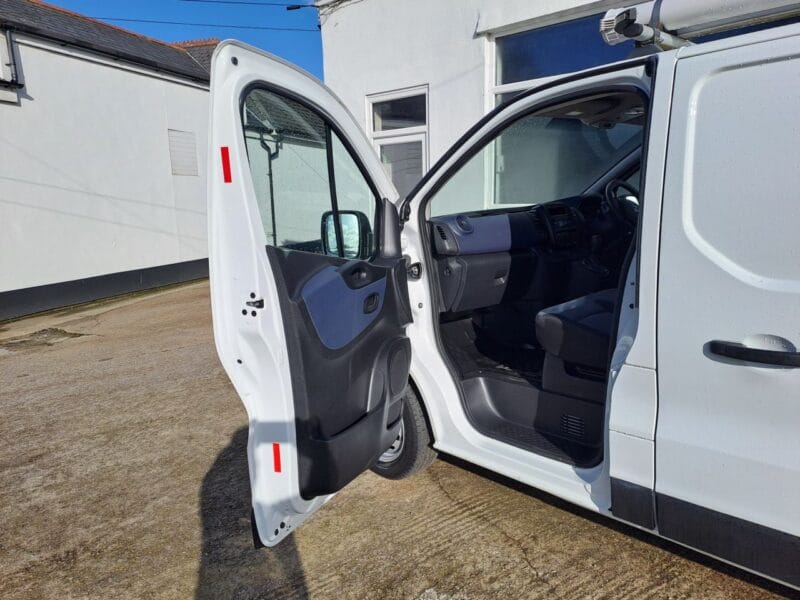 2018 18 VAUXHALL VIVARO 1.6 CDTi 2900 Panel Van 5dr Diesel Manual L1 H1 Euro 6 (s/s) (95 ps)