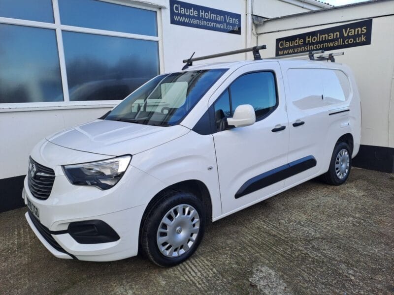2021 21 VAUXHALL COMBO 1.5 Turbo D 2300 Sportive Panel Van 4dr Diesel Manual L2 H1 Euro 6 (100 ps)