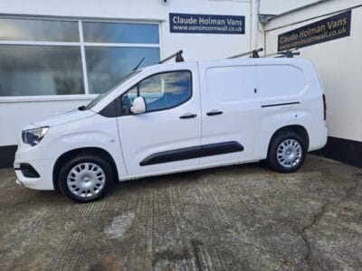 2021 21 VAUXHALL COMBO 1.5 Turbo D 2300 Sportive Panel Van 4dr Diesel Manual L2 H1 Euro 6 (100 ps)