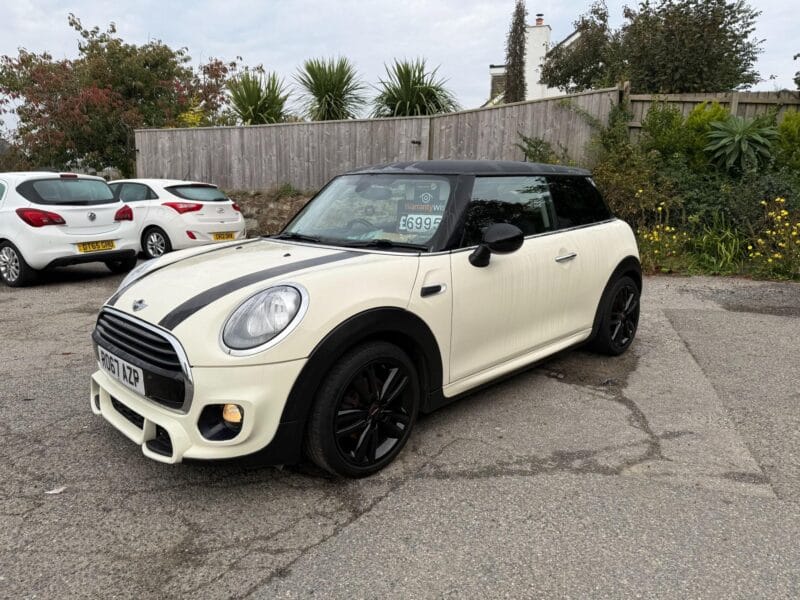 Mini Hatch Cooper