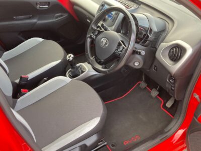 2016 Toyota Aygo 1.0 VVT-i x-play Hatchback 5dr Petrol Manual Euro 6 (68 ps)
