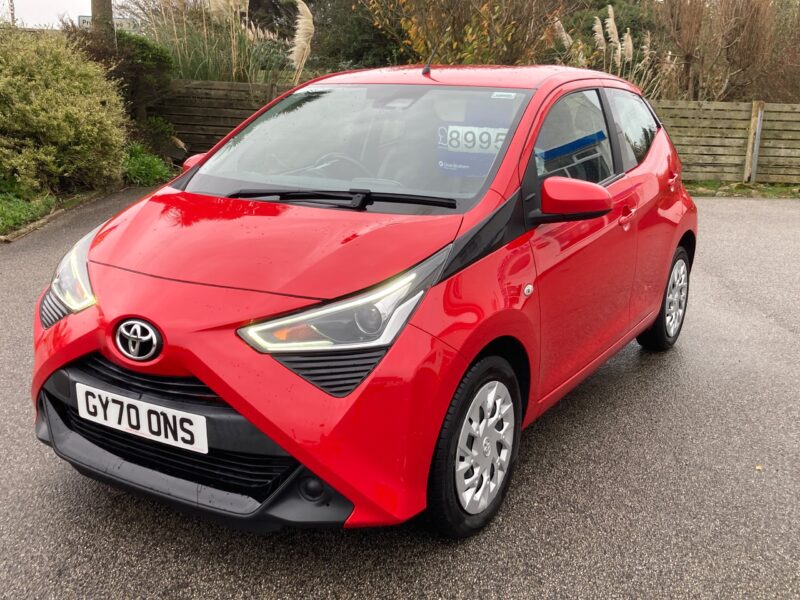 2020 Toyota Aygo 1.0 VVT-i x-play Hatchback 5dr Petrol Manual Euro 6 (Safety Sense) (71 ps)