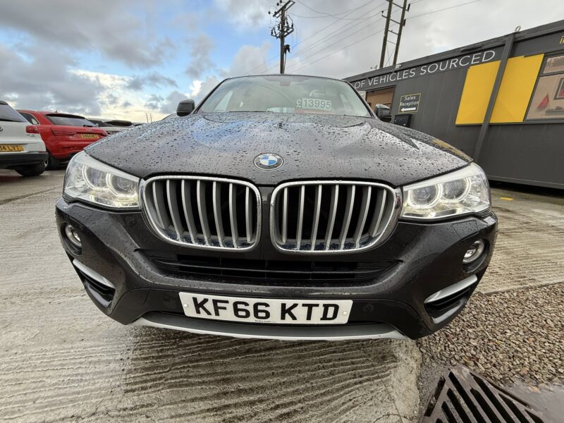BMW X4 2.0D X-Line
