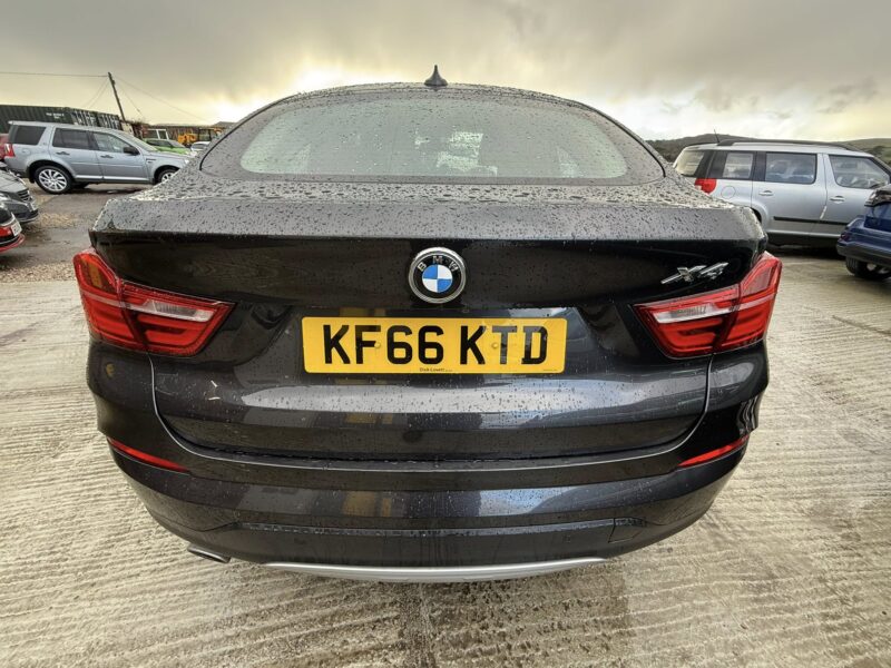 BMW X4 2.0D X-Line