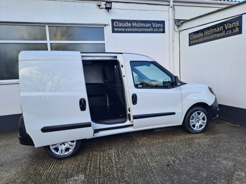2018 68 FIAT DOBLO 1.3 MultiJetII Panel Van 4dr Diesel Manual L1 H1 Euro 6 (95 bhp)