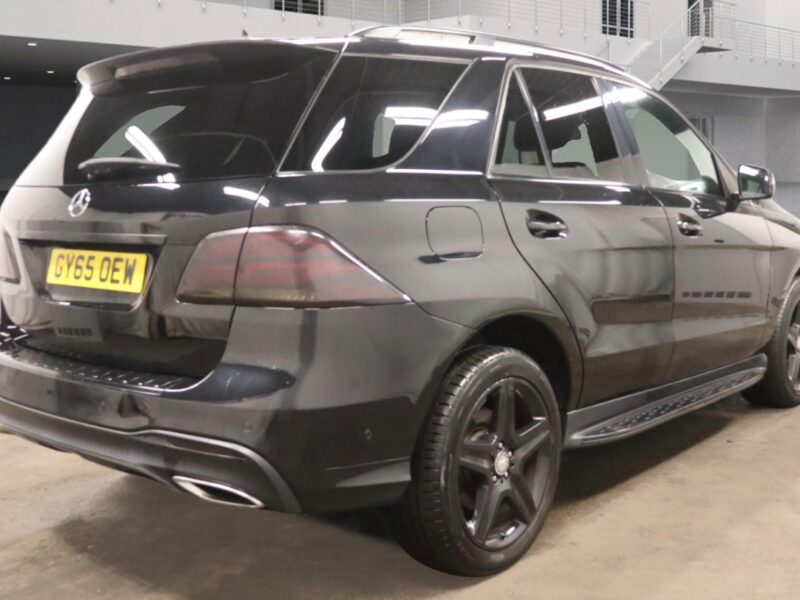 Mercedes Benz GLE SUV