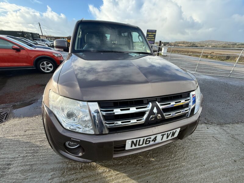 Mitsubishi Shogun SUV