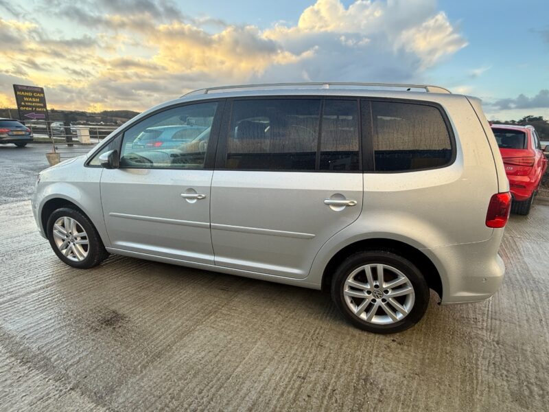 Volkswagen Touran MPV